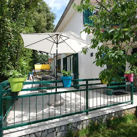 아파트 Samanic By El-pi Tours *